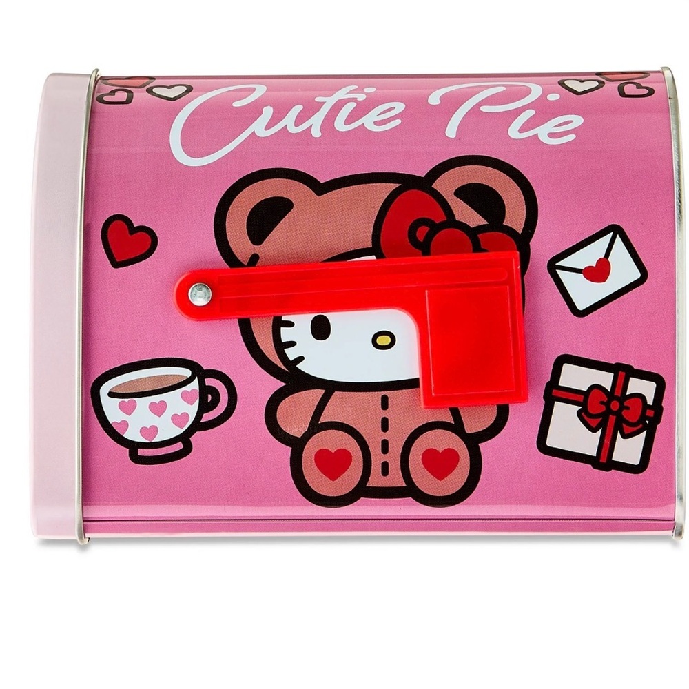 Hello Kitty Pink Valentines Day Tin Mailbox. - Picture 2 of 5